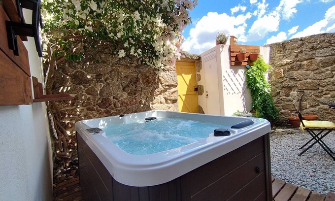 Castelo Branco Casa | Casa del siglo XIX totalmente renovada con Jacuzzi y aire acondicionado.