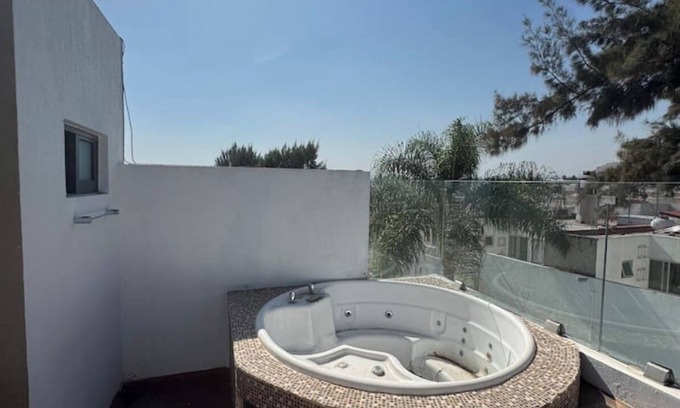 Tlajomulco de Zuniga Casa | Casa en la Tijera cerca de Punto Sur.
