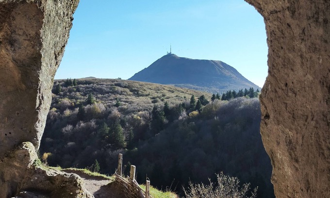 Nohanent Villa | House in the Parc des Volcans d'Auvergne near Clermont Fd