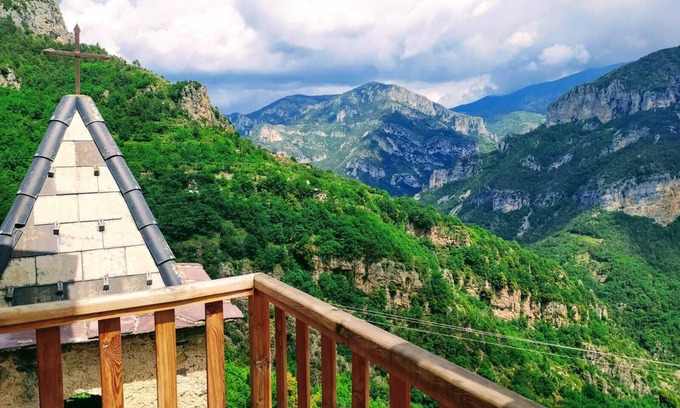 Fontan Casa | House in perched hamlet for 8 people