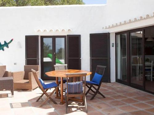La Savina Casa | House in Porto Salé with Ibiza Views