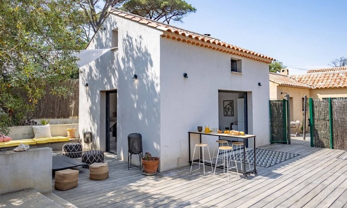 Porquerolles Villa | MAISON PORQUEROLLES PROCHE PLAGE PORT ET VILLAGE