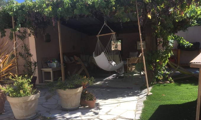 Jonquerettes Villa | Pretty house in Provence near Avignon
