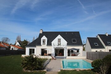 Quimiac Casa | House in Quimiac Mesquer 5 bedrooms with large garden facing south and swimming pool