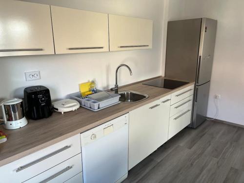 Tisina Casa | House in the Village