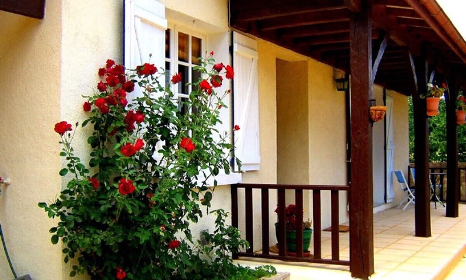 Carsac-Aillac Casa | Casa en el país, pero a minutos de Sarlat, jardín cerrado, piscina y WIFI