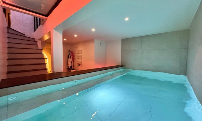Notre-Dame Casa | House in the Heart of Versailles, Indoor Pool, Private Cinema, Gym