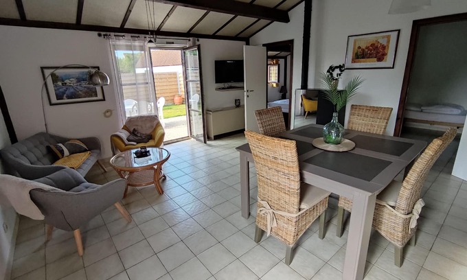 De Panne Casa | House in the private domain of the Duinendaele
