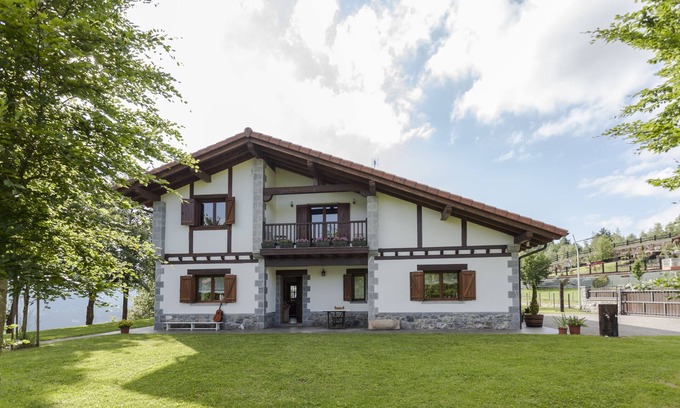 Dima Casa | Casa en el valle de Arratia. Cerca de Bilbao, San Sebastian, Vitoria y Pamplona.