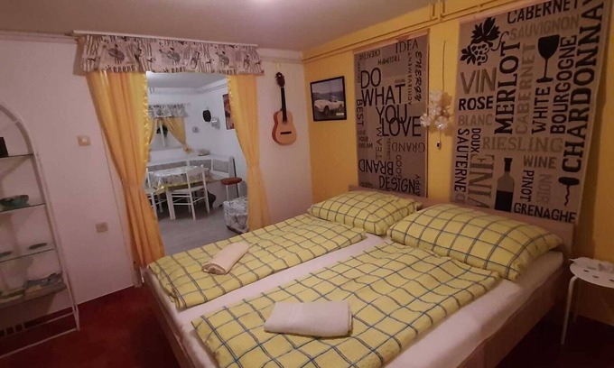 Zalakaros Apartamento | Casa Jeremías Therme - apartamento para 2 pers. planta baja