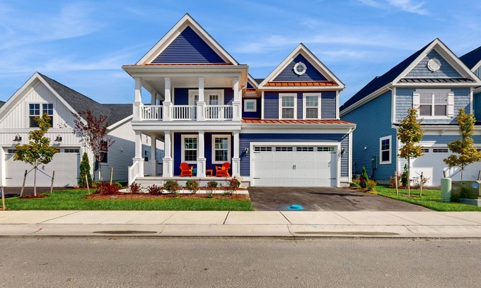 Cedar Neck Casa | House near Bethany and James Farm Bay beaches, best views in neighborhood