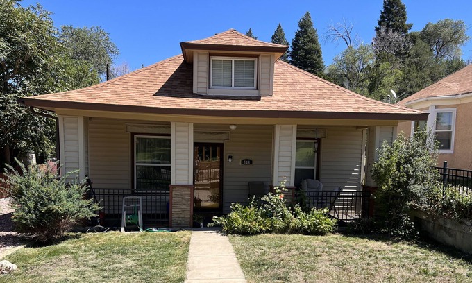 Trinidad Casa | House near downtown Trinidad- Families welcome!