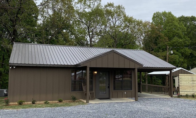 Sardis Casa | House near Sardis Lake , golf course and Oxford, MS