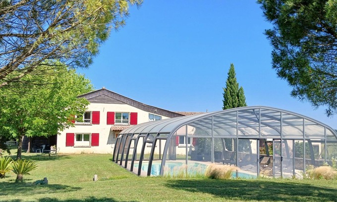 Sainte-Sabine-Born Casa | Casa de 175m², piscina privada, climatizada con cobertizo alto y jardín de 5000m².