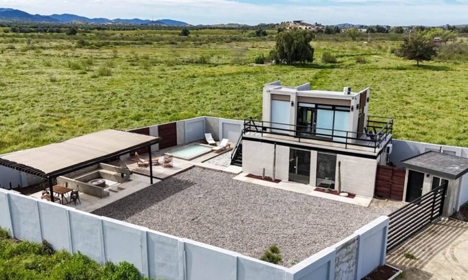 Ejido El Porvenir Casa | House of Gemini is a secluded property in the center of Valle de Guadalupe