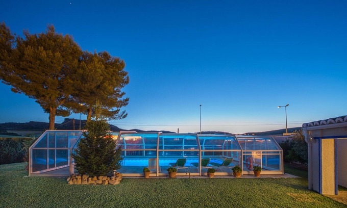 Cuevas del Becerro Villa | Casa La Fuentezuela -