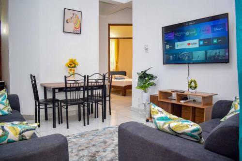 Bamburi Apartamento | House of vee-cozy 2 bedroom at caseys apartment