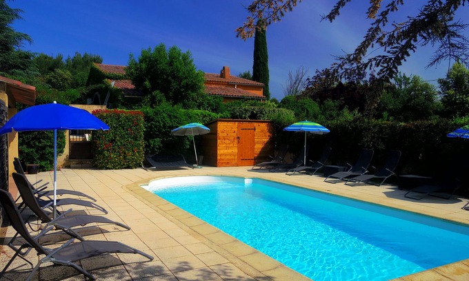 Gargas Casa | casa de 4 hectáreas en paz con piscina climatizada en Gargas