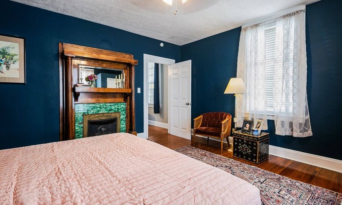 New Albany Casa | House on Mansion Row in New Albany
