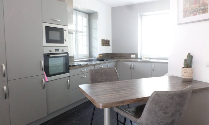 Brie-et-Angonnes Casa | House on property
