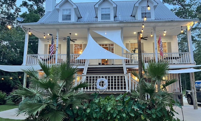 Covington Casa | House on Tchefuncte River