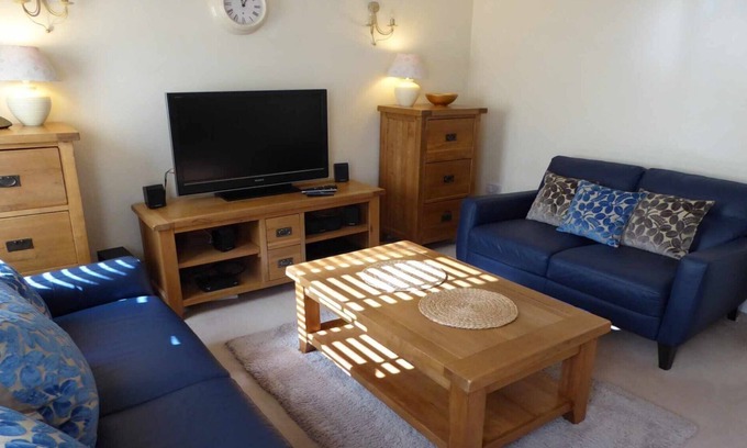 Chipping Norton Casa | HOUSE ON THE GREEN, family friendly, with a garden in Chipping Norton