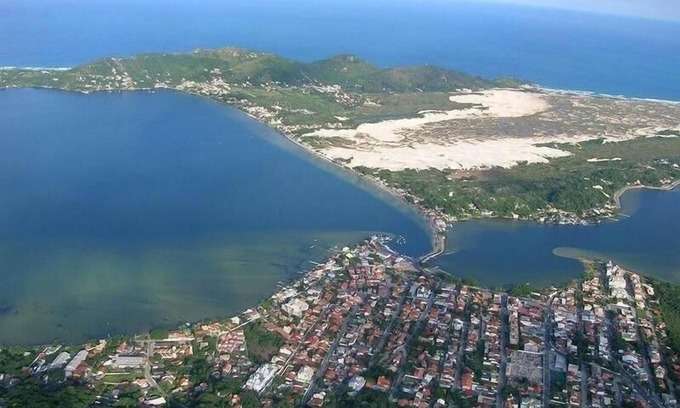 Lagoa da Conceicao Casa | Casa en la laguna de 1 dormitorio, 1 wc, con internet, 300m de la playa.