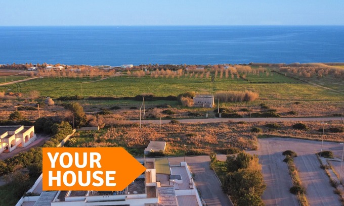Marina di Pescoluse Chalet De Esquí | House on the sandy beach of the "Salento Maldives"