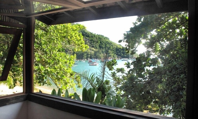 Picinguaba Casa | Casa de pie sobre la arena, frente al mar, 4 personas