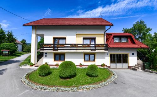 Irinovac Casa | House Pavlic