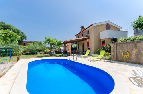 Poljica Casa | House Poljica with a pool