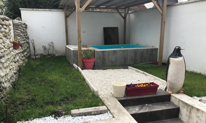 Lescar Casa | Casa / Habitaciones en Townhouse - Historic City