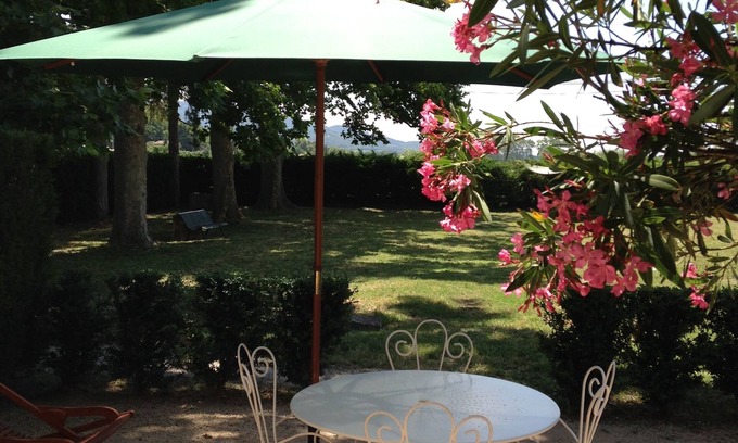Seguret Cabaña | Casa - Vaucluse - Provenza - Castillo con parque arbolado
