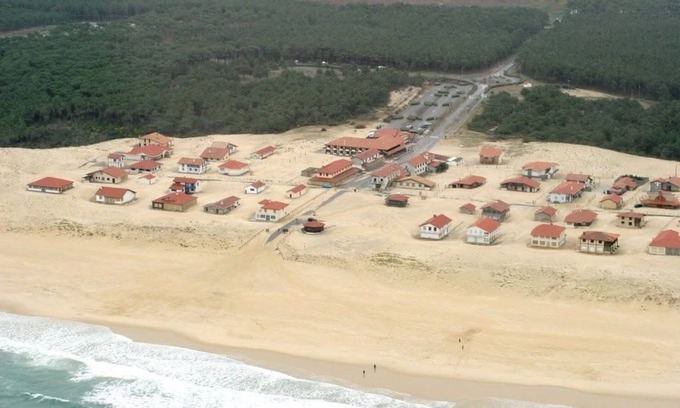 Saint-Girons Plage Casa | Casa de carácter de 220 m², pies en la arena de la playa.