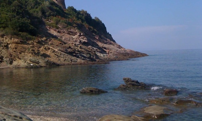 Pietracorbara Villa | CASA villa con gran jardín de sombra PIETRACORBARA cerca de la playa TRANQUILA