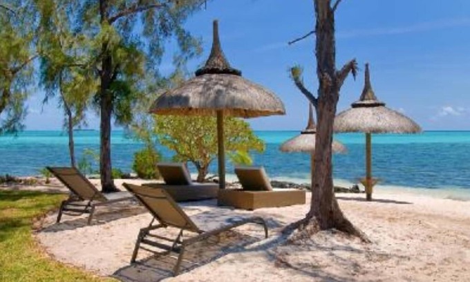 Roches Noires Villa | Casa / villa / chalet - ROCHES NOIRES