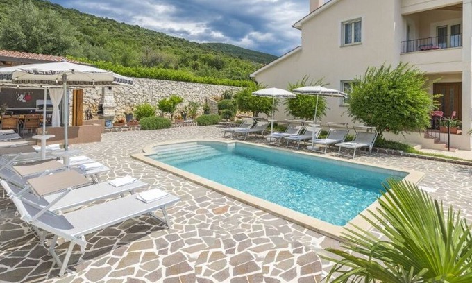 Brovinje Casa | House Villa Tomko (84951-K1) - Brovinje, Labin