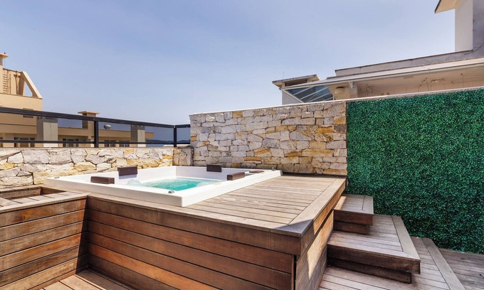 Jurere Apartamento | House w/ Gourmet Area, Just 10min From the sea OSH