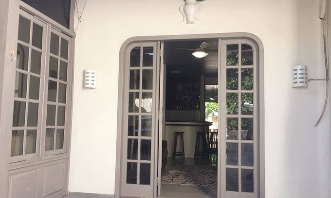 Centro Casa | Casa con 4 dormitorios, piscina y barbacoa en el centro de la playa de Balneário Camboriú