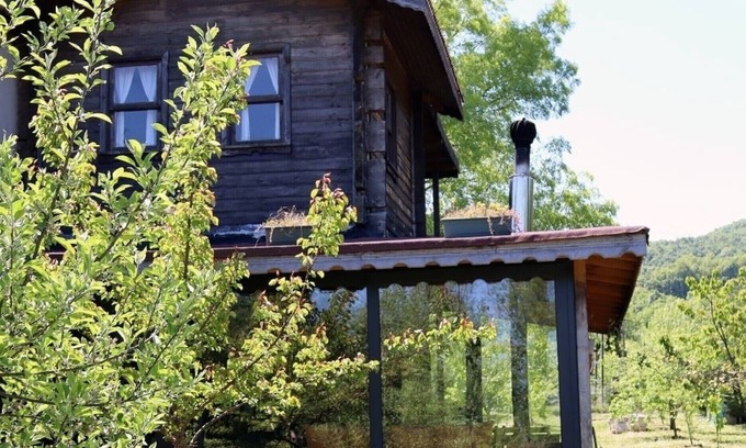 Besiktas Casa | House with Backyard and Winter Garden in Agva