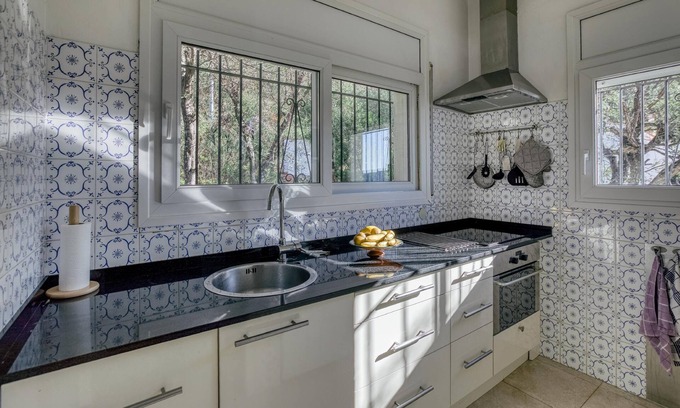 El Mas Fumats Villa | Casa con hermosa vista, piscina, terraza y jardín