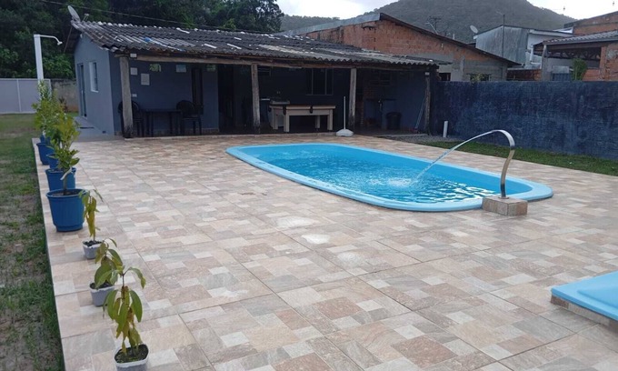 Caioba Casa | House with pool 1000 meters from Praia Brava