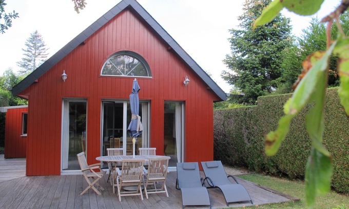 La Richardais Casa | House with enclosed garden near beaches,