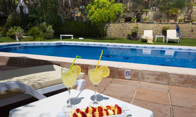 Ronda Casa | Casa con chimenea, amplios jardines privados y piscina, Ronda