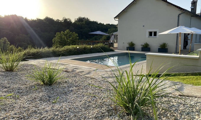 Jumilhac-le-Grand Casa | House with heated pool in Jumilhac-le-Grand
