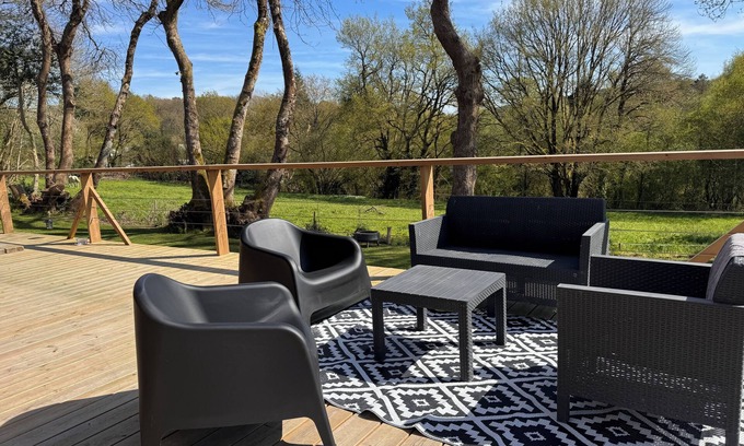 Caurel Casa | House with indoor pool at the foot of Lac de Guerlédan