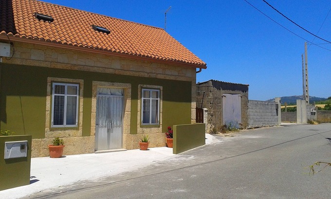 Aguino Casa | Casa con terreno con tres dormitorios dobles a 50 metros de la playa de Castro