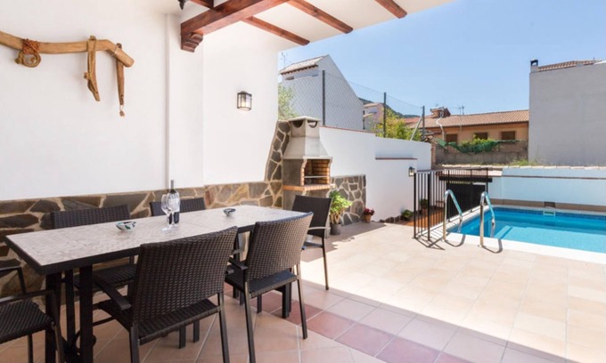 Nigüelas Cabaña | Casa con piscina, barbacoa