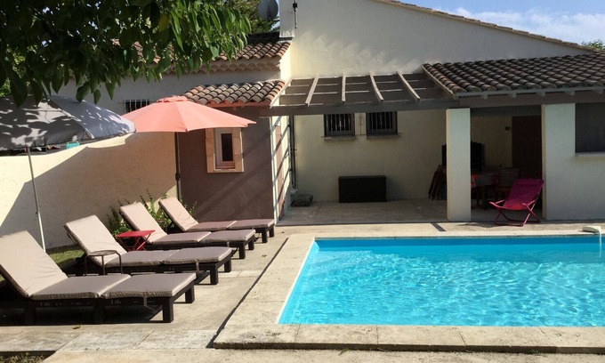 Mouries Chalet De Esquí | House with pool, Mouries Alpilles Provence 6 persons
