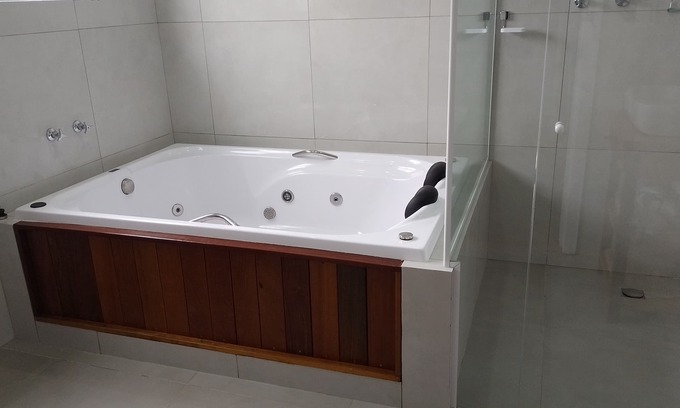 Alto da Boa Vista Casa | House with private weight room in beautiful surroundings